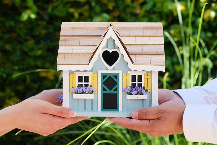 ANKUNFT UND AUFBAU AM NEUEN ORT